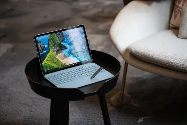 Microsoft được cho là đang chuyển hoạt động sản xuất Surface ra khỏi Trung Quốc